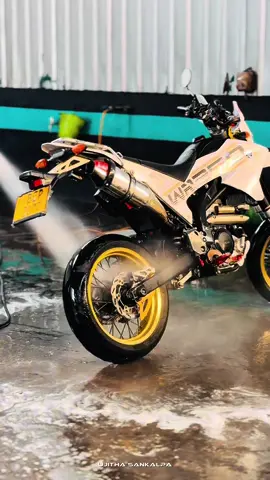 නාලා ලස්සනට ඉන්න එයා 🥹🤍 #fypシ゚viral 