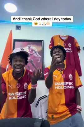 Thank You Lord 🧎🥹 #detalkertwins #twins #thankgod #god #mood 