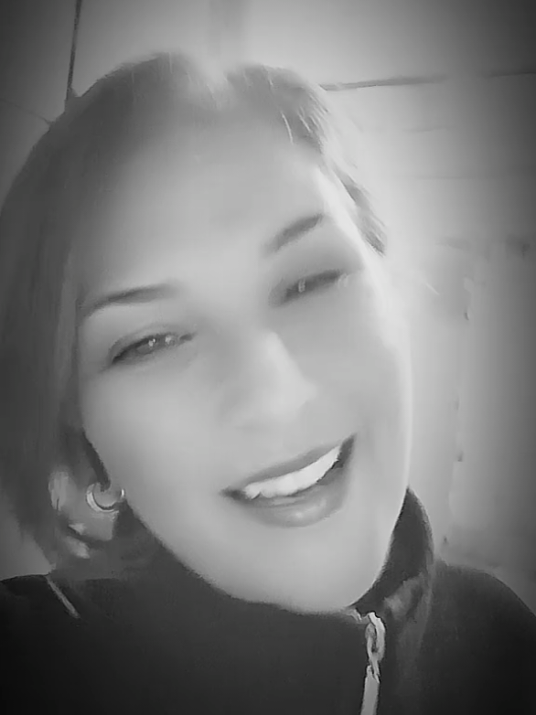 İnsanın sığınabileceği tek yerin kendisi olduğunu düşünüyorum.Bazen içimden tekrarlıyorum Bazı kuşların yuvaları kanatlarıdır.Düş önüme yalnızlığım,Yolumuz uzun...☝🏼😉💜🧚🏼‍♀️(6) #veda #TikTokLIVE #lupus #keşfet 