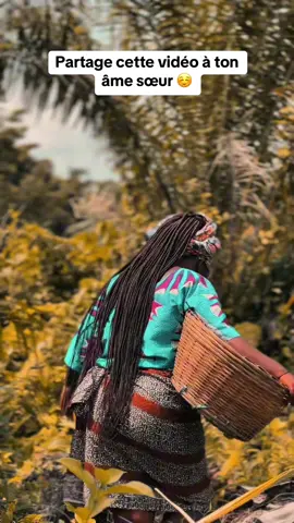 Merci beaucoup pour les 50k d’abonnés famille. C’est grâce à vous 🥰 #pourtoi #foryoupage❤️❤️ #tendance #viralvideos #benintiktok🇧🇯 @LOVELYMELAINE @Nikanor_officiel @Sessime Guedou👑💎🌹 