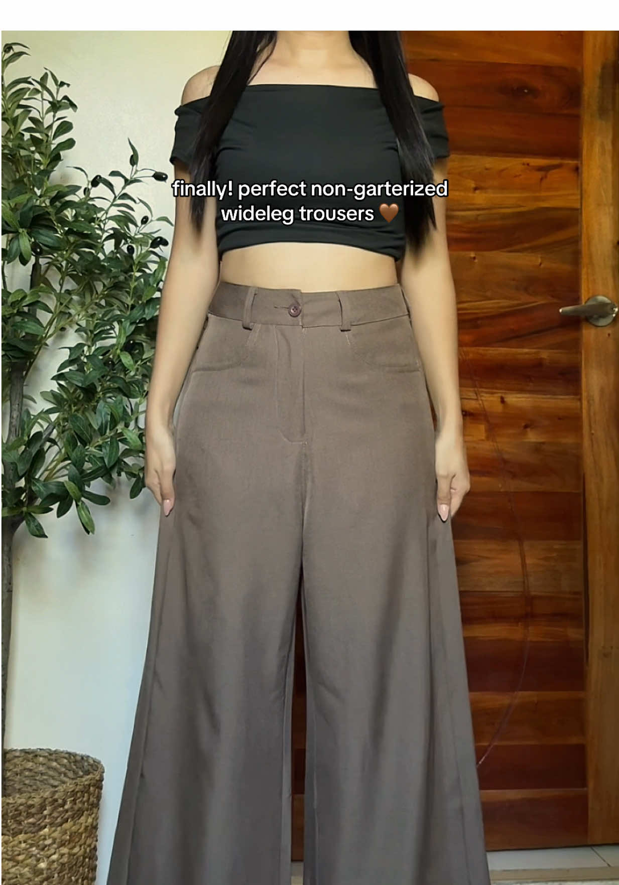 ganda ng fit at fabric ng trouser na to #trousers #trouserpants #nongarterizedtrouser ⁡#kinwootrouser #womentrousers 