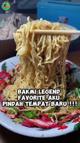 Yessss akhrnya Bakmi Legend Favorite aku ud pindah tempat baru asyikkk jdi makan ga kepanasan lg pakai ac happy bgt wkwk hrga jg msi sama Bakmi 1/2 porsi 20rb sayur sawi msi Free cuma Tulang Ayam byr 5rb tp di ksi 1 mangkok jumbo jdi puas kenyangin Mantap wkwkwk 😂 Non Halal 🚫❌ Rating 9,5 ☑️ Buka Setiap Selasa - Minggu Jam 7 Pagi - Jam 3 Sore ☑️ Hari Senin Tutup ☑️ Dine in & Take Away ☑️ Pembayaran Tunai ☑️ Scan QRIS ☑️ Bakmi Akwang Jl.Ketapang Utara I No.30 Kel.Krukut Kec.Taman Sari Jakarta Barat Patokan Pos RW 07 #food #foods #FoodLover #Foodie #foodies #foodblogger #foodstagram #kuliner #kulinerindonesia #kulinerjakarta #makanan #enak #yummy #fyp 
