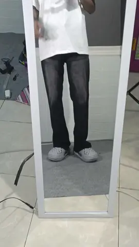 #celanagombrong #celanajeans #rekomendasioutfit #outfitideas 