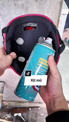 Chai xịt bọt vệ sinh mũ bảo hiểm nhanh chóng tiện lợi. #xitvesinhmubaohiem #vesinhmubaohiem 