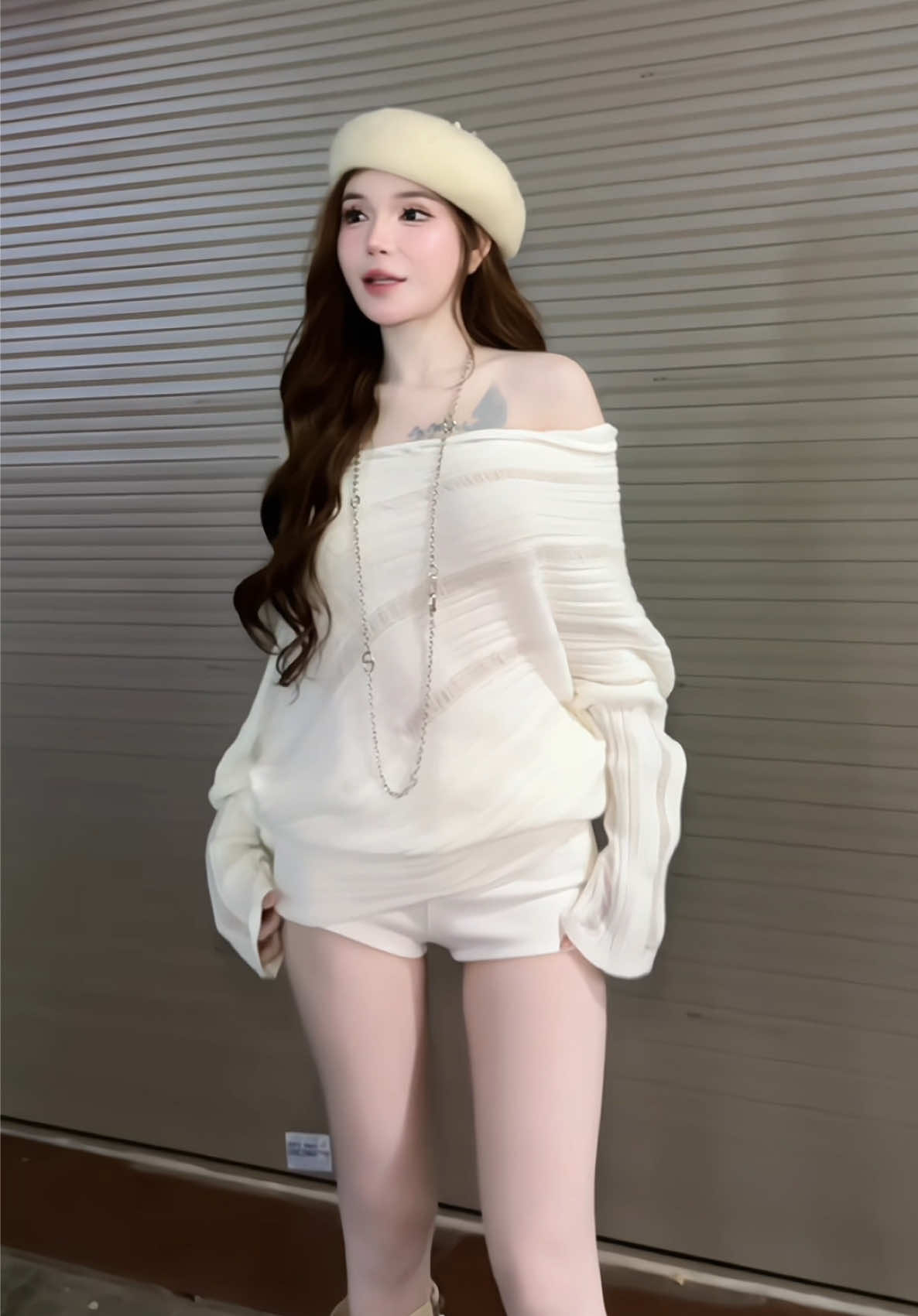 Họ bàn tán cuộc đời em thì dễ. Chứ sống được cuộc đời em thì khó lắm 🤷🏼‍♀️ #lethithanhtuy #lenxuhuong #pônstore #fybシ #hottrend 