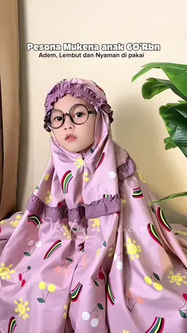 Masyaallah tabarakallah akhirnya nemuin mukena anak yg modelnya Lucu dan motifnya gemes, dan yang paling penting bahannya nyaman jadi betah di pke