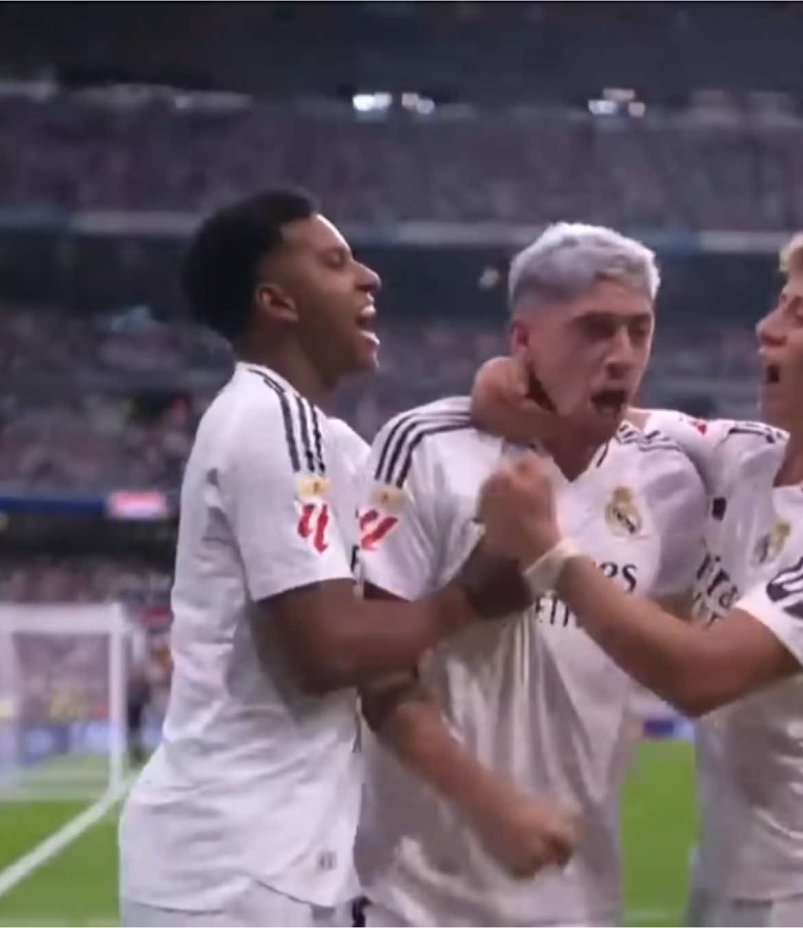 “Pháo tầm xa” của Real Madrid 👑 #realmadrid #valverde #laliga 