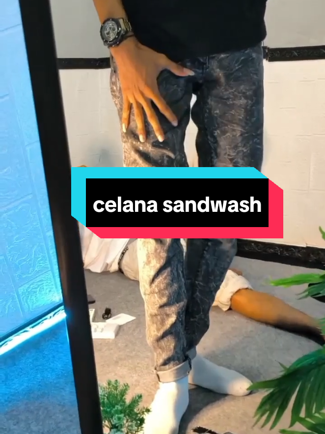 #tiktokaffiliate #affiliatemarketing #tiktokviral #celana jeans yang cocok untuk konser #celanabikers 