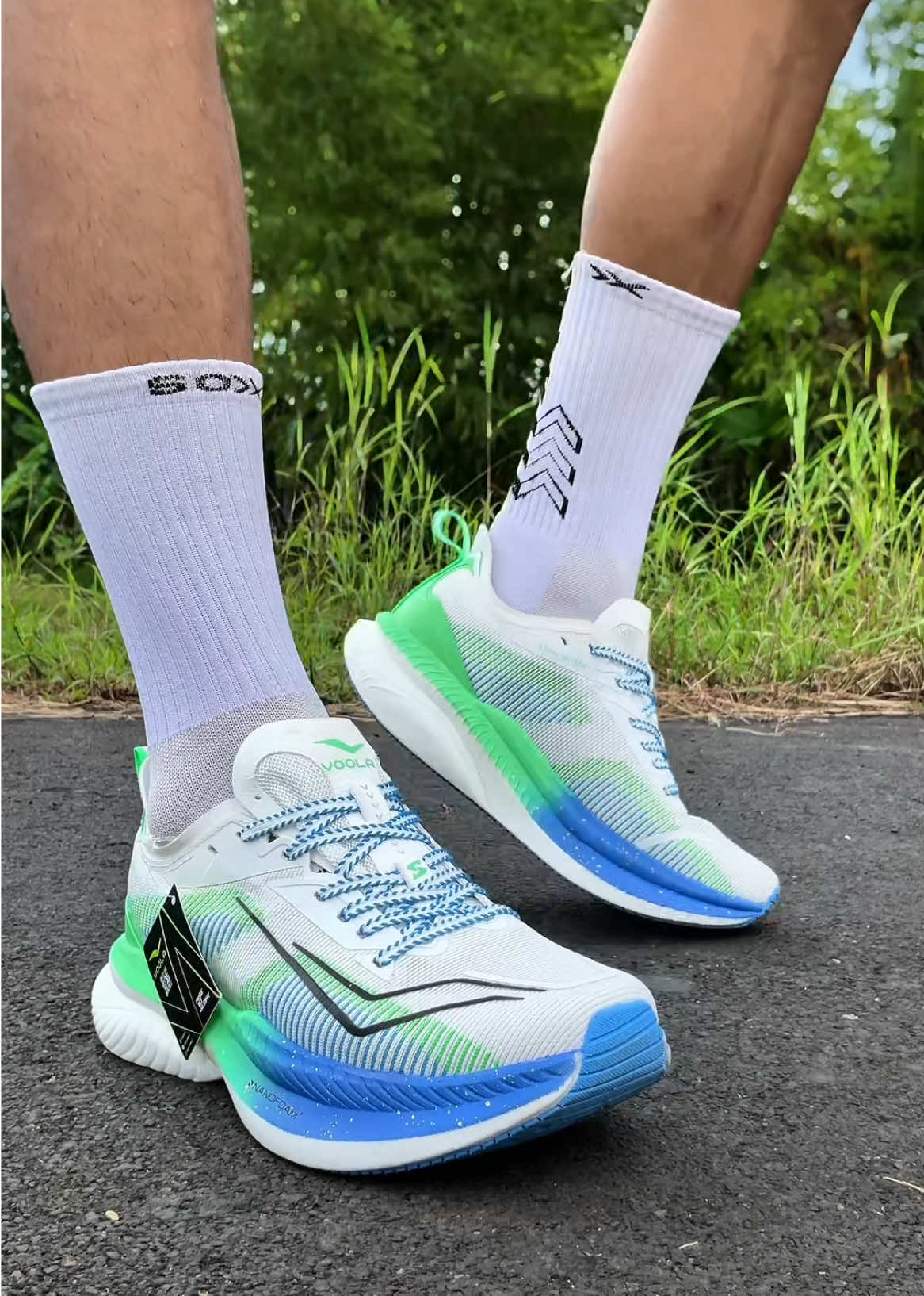 Sepatu running brand lokal berkualitas Voola Sport Forzablast#sepatuolahraga #sepatulari #sepaturunning #creatorsearchinsights 