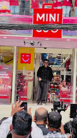 বনানী মিনি সোফে শাকিব খানের সাতে দেখা হোলো শাকিব খানের ফেন জারা তারা ফোলো কোরবেন🫶👍🇧🇩#imsnglbtch #bdtiktok #100kviews #tiktok @shohel-rana-bnp-voice-king 