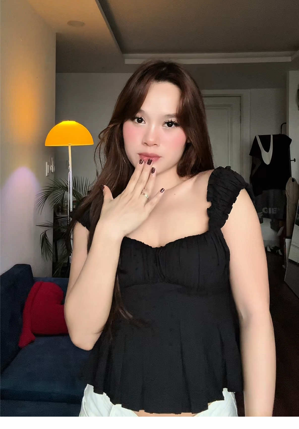 em áo ẻm địu zị ó 🥹  #fyp #xuhuong #goclamdep #outfits #ao 