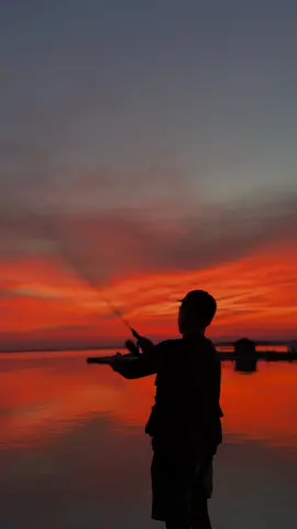 Nanti ajak saya cari mama GT dan para sesepuhnya ya pak @ArifPulauNasi sementara ini saya pinjam sound dulu 😊🙏🏻. #mancingmania #castingfishing🎣 #arifpulaunasi #fypシ゚ #masukberanda 