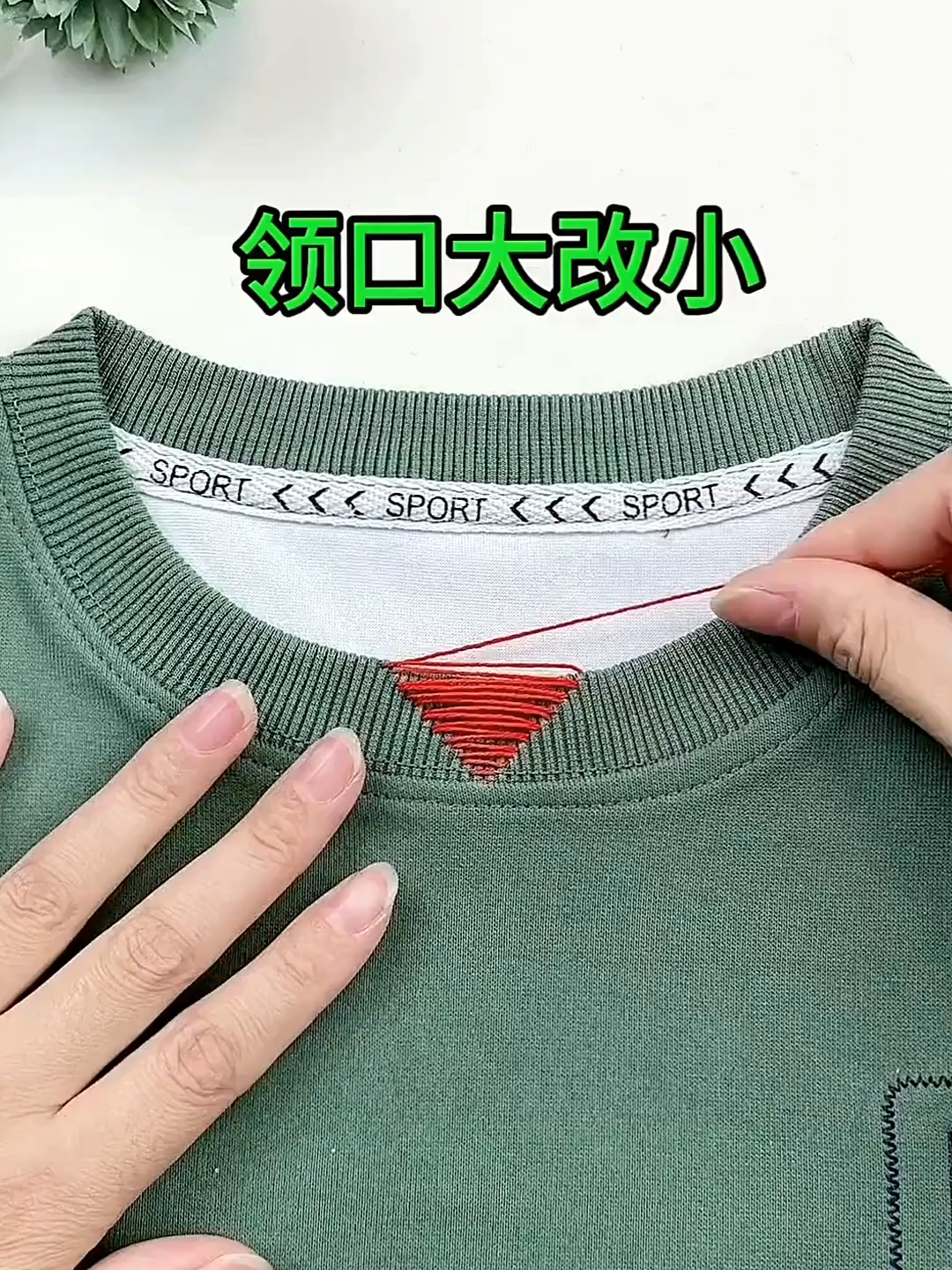 Trong nhà nên chuẩn bị một bộ dụng cụ may vá, ở nhà cũng có thể khâu vá quần áo được.