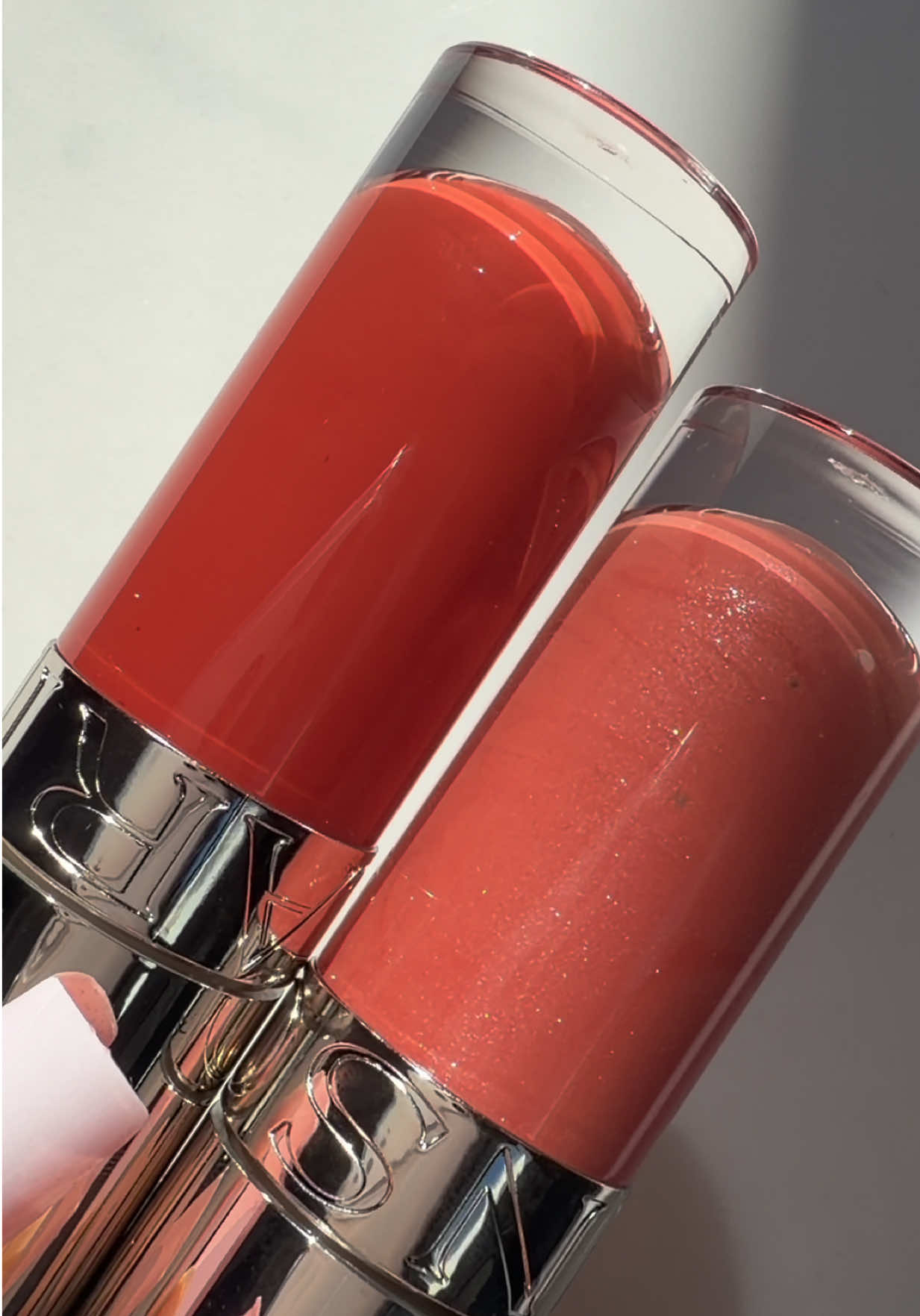 Lip Comfort Oil 💋  Canyon Kiss Collection Oils Literally Are Stunning! @Clarins Official @Clarins USA Love These New Editions.  I am already a big fan of lippies and omh these are amazing!!!  Shades: • Rosy Grace  • Fleeting Dew  *Prgifted  #clarins #clarinsmakeup #lipoil #clarinslipoil #asmrvideo                         • Makeup • Blush • Pink • Aesthetic • Girly • Pinterest •  Pink Girl • Cute • Skincare • Hacks • Lip Gloss • lip balm • lip oil • Clarins • Beauty • Asmr • Satisfying • Texture • Asmr Sounds • 