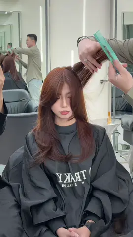 Mái tóc quyết định tới 70% nhan sắc, chị em đừng bỏ bê e nó nha 😎😎 #Trakygovap#nhuomtoc #duoithuanchay 
