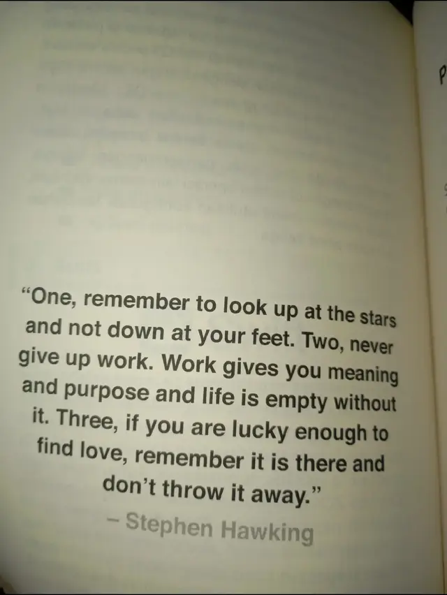 Albert Einstein, Mark Zuckerberg, dan Stephen Hawking. Masing-masing menawarkan perspektif unik tentang bagaimana kita harus menghadapi tantangan, mencari tujuan, dan merangkul esensi kehidupan dalam perjalanan kita. ​1. Albert Einstein: Memeluk Kesalahan sebagai Pintu Inovasi ​Teks Asli & Terjemahan: ​