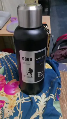 অনেক ভালো একটা পানির বোতল 24 ঘণ্টা ঠান্ডা থাকে 