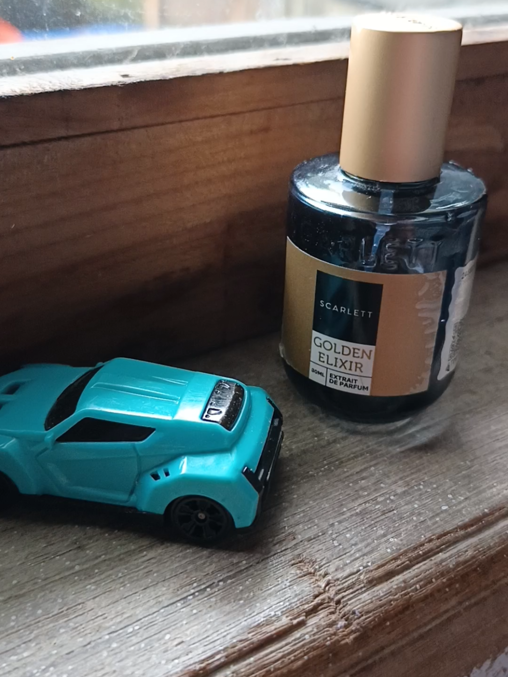 #scarletparfume #scarlet #parfumereccomended #parfummewah #goldenelixir 