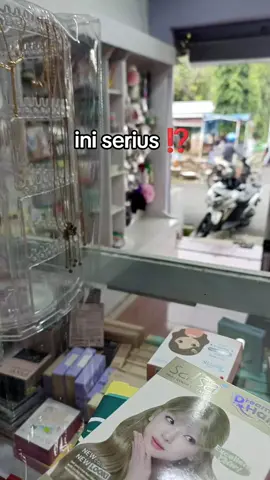 di kalian juga ga?  #glowsophymoisturizer #glowsophy 