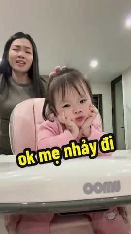 Giá như mẹ nhảy nhanh lên. Chứ nhảy 1 mình được rồi, mắc gì cứ phải ké Ting #embetingting #baongocaerobic 