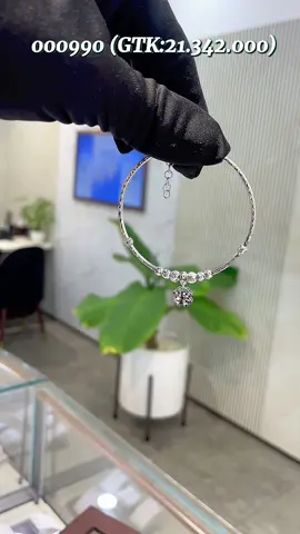 Vòng tay vàng ý bi mix charm cỏ bốn lá  #pnj#xuhuong#vongtay#fyp#trangsuconline