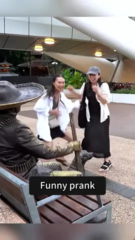 I hope everyone can be happy together #foryour #funnyprank #prank #scareprank #funny 