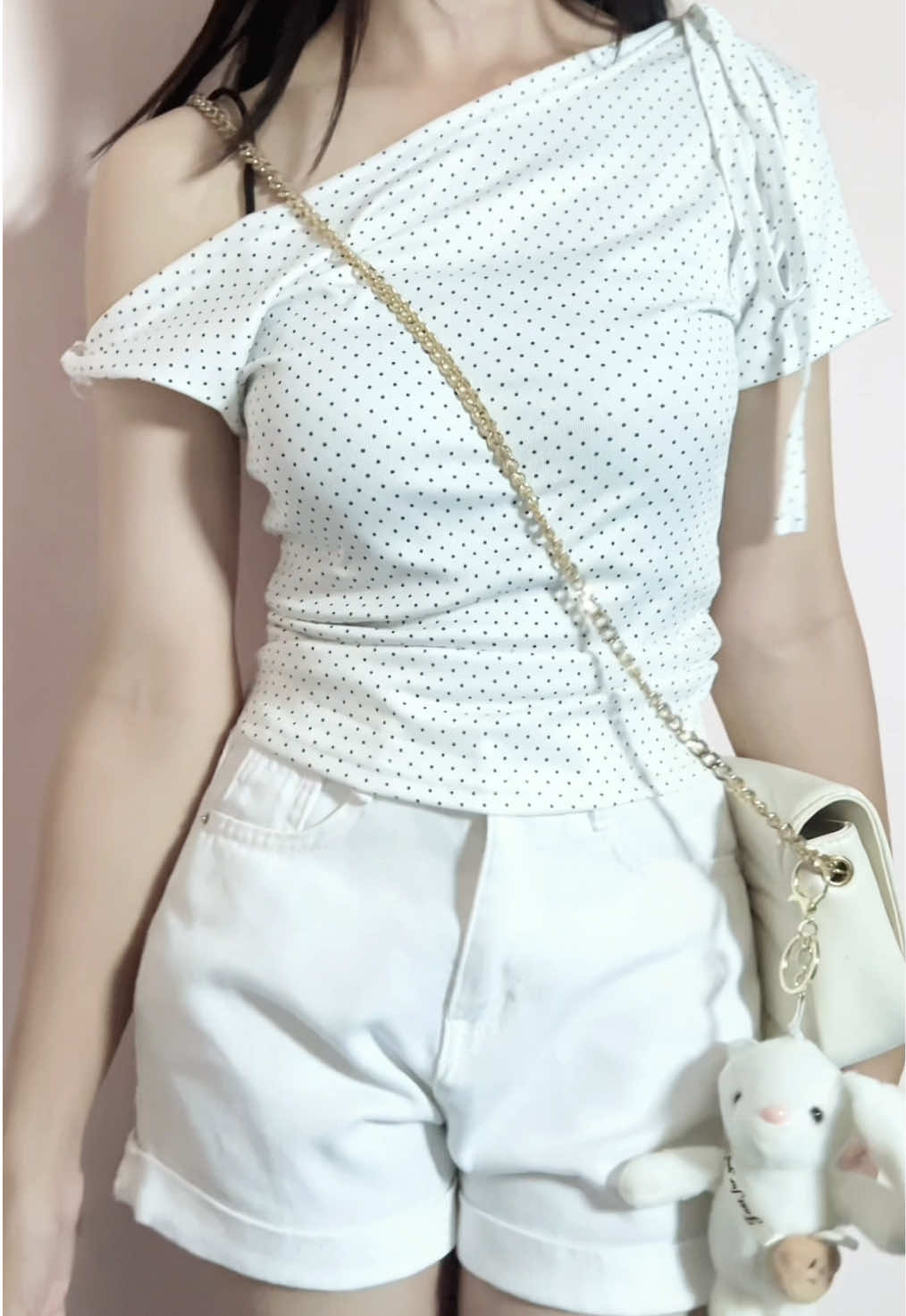 น่ารักมากก🤍#แฟชั่นผู้หญิง #เสื้อลายจุด #แมทช์เสื้อผ้า 