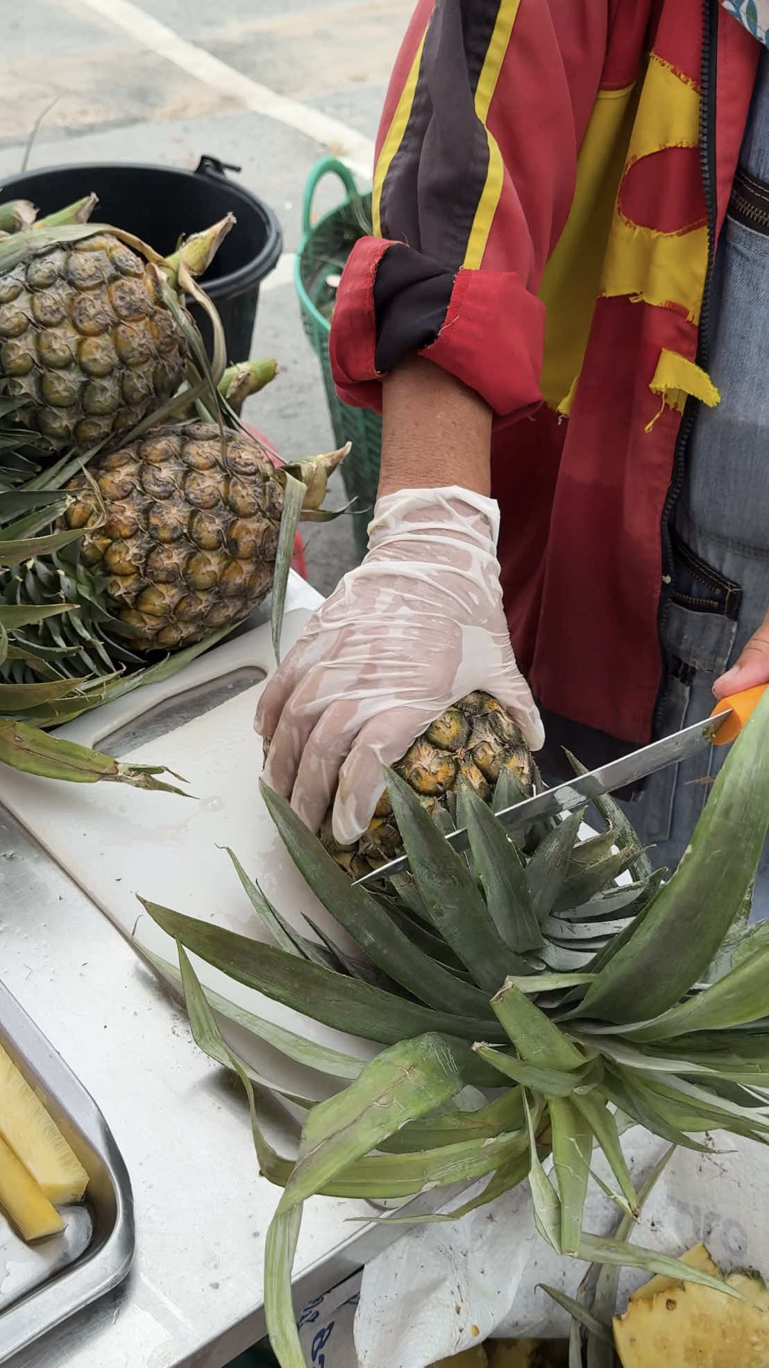 How To Cut Rotten Pineapple - Fruit Cutting Skills 🔍 Business name Pineapple  📍Address Thailand  💵 Price  50 Baht/$ 1.50 USD