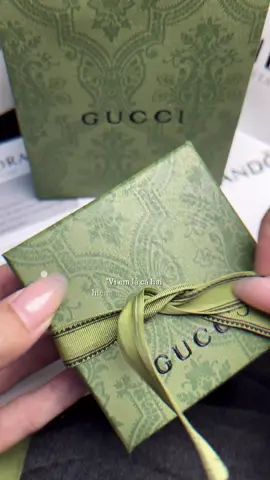 #CapCut Dây chuyền tặng Anh Bé♥️💋#vairal_video_tiktok #tiembaongo157_ #ilovetiktok #xuhuongtiktok #daychuyennam #vaiprofycaramba #xuhuongtiktok #tiembaongo157_ #quatanganhnguoiyeu 