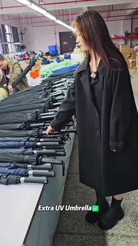 Payung ni boleh muat 1 hingga 3 orang #payunghujan #payungbesar #payung#rain #fyp #foryou 