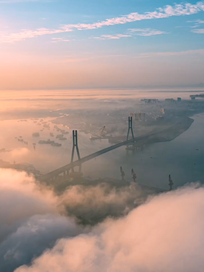 A robust and interconnected China during the 14th Five-Year Plan (2021–2025): ü Over 80% of the “Eight North-South and Eight East-West” high-speed rail network completed & operational ü 160,000 km of total railways, including 48,000 km of high-speed lines ü 97% of major cities covered by high-speed railway network Building infrastructure that connects people, empowers lives, and opens paths to shared prosperity. #fiveyearplan #infrastructure