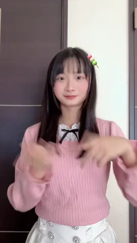 頭のお団子かわいい🍡⸜(  ॑꒳ ॑  )⸝ #こっちむいてダーリン #名古屋アイドル #アイドル #花春 