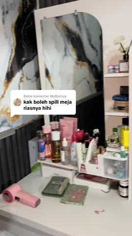 Membalas @MyNabiya  Meja rias cantik simpel gak ribet ngrakitnya, cuss keranda kuninkk🤪