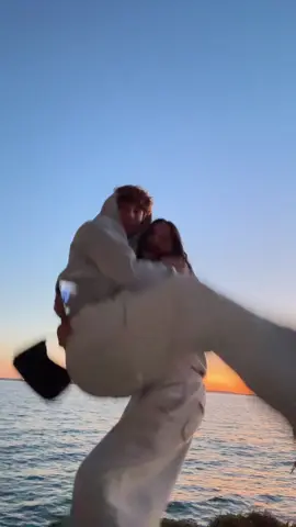 @M A J A  A L E X A N D E R 