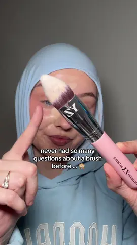 Replying to @LD🫶🏽 never had so many questions about a make up brush before!! I rave about the all in one brush all the time , quite literally PERFECT for concealer 😩😍👌 #yzcosmetics #concealerhack #makeup #blending 