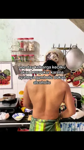 bapaknya cuma suka masak dada ayam dikasih kecap asin dikit