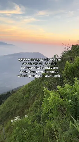 Undur diri 👋 #liriklagu #overlay #sadsong #suratcintaunutukstarla #coversong #fypage 