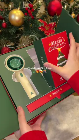Lowkey obsessed with how premium this gift box feels🎁😍 @Jisulife-PH  #jisulifechristmasedition  #christmasgift  #giftidea 