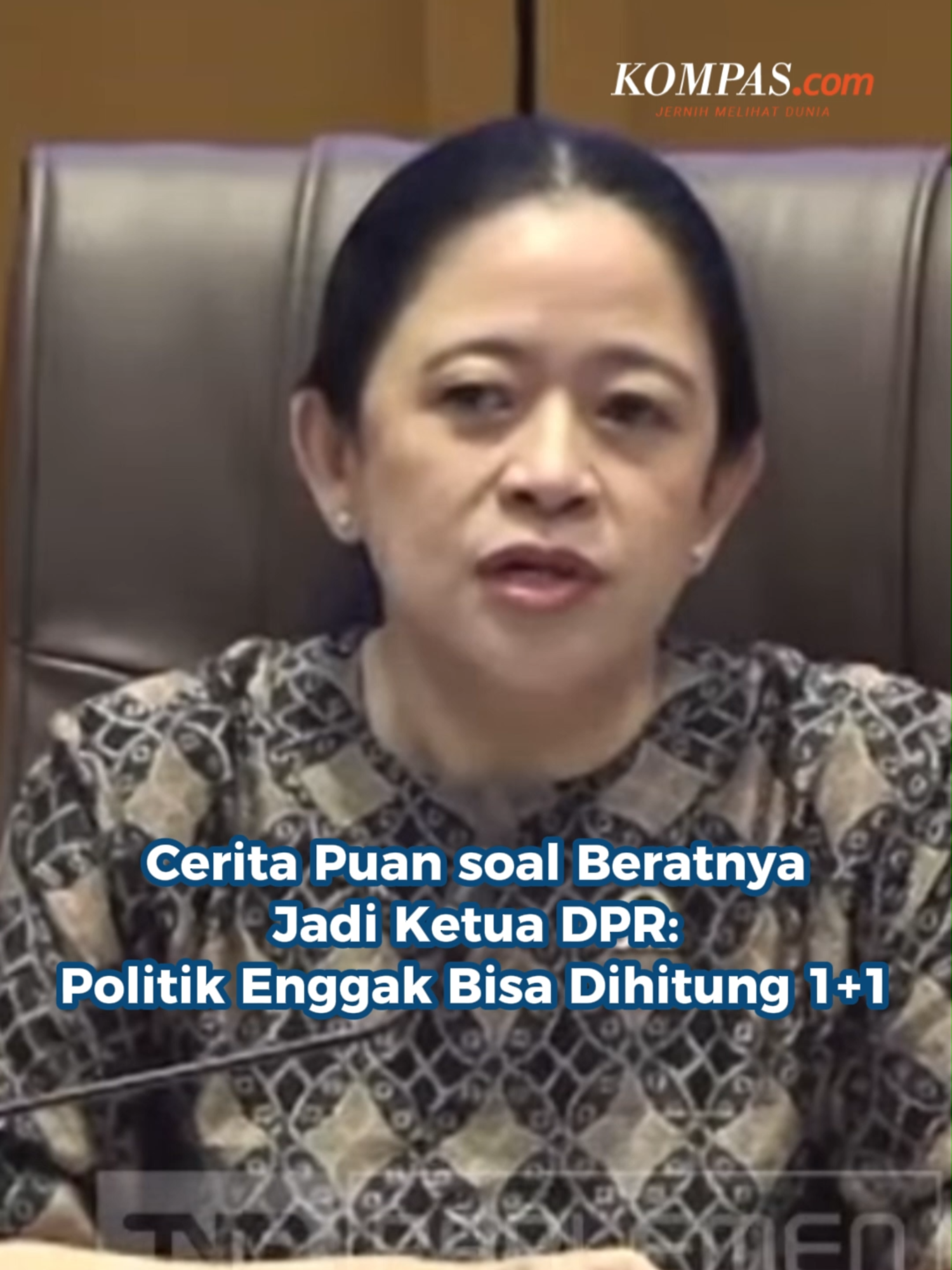Ketua DPR Puan Maharani menceritakan beratnya memimpin DPR RI di hadapan peserta Parlemen Remaja di Gedung DPR, Jakarta, Kamis (6/11/2025).  Ia menyebut harus menjaga dinamika internal dari 8 fraksi agar tetap selaras. Puan menjelaskan bahwa politik tidak bisa berjalan dengan kemauan satu pihak. Politik juga tidak bisa hitungan pasti satu tambah satu, sehingga terkadang perlu jalan tengah agar kepentingan bangsa dan negara tetap menjadi prioritas. Penulis: Adhyasta Dirgantara, Dani Prabowo Kreatif: Blanka Rahel Maretha Joanne Produser: Elizabeth Ayudya Ratna Rininta ~R #Puan #DPR #Politik ##Cut