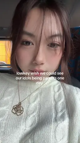 It’s crazy how we all dream of love, but when our idols find it, people call it betrayal 😔  Ps: Especially mark and johnny… they both heals me lol. #fyp #nct #idol  #kpop #enhypen 