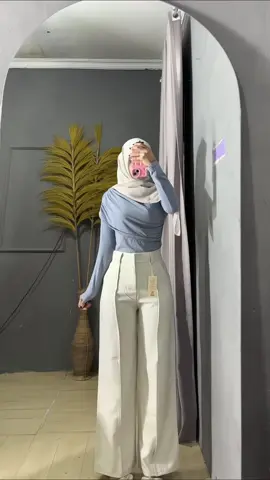 #ootdcelanahw #outfitsimple #rekomendasicelana #outfitideas 