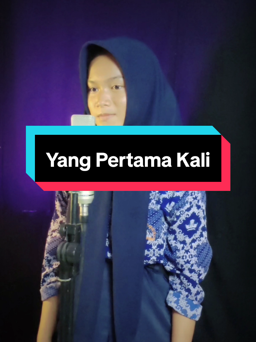 Yang Pertama Kali - Pance Pondang 🎵🎵🎵🎙🎙🎙🎙 By SMPN 1 TABULAHAN 🏫⭐❤🇲🇨😊😊 #belajarnyanyi #yangpertamakali #pance #fyp 