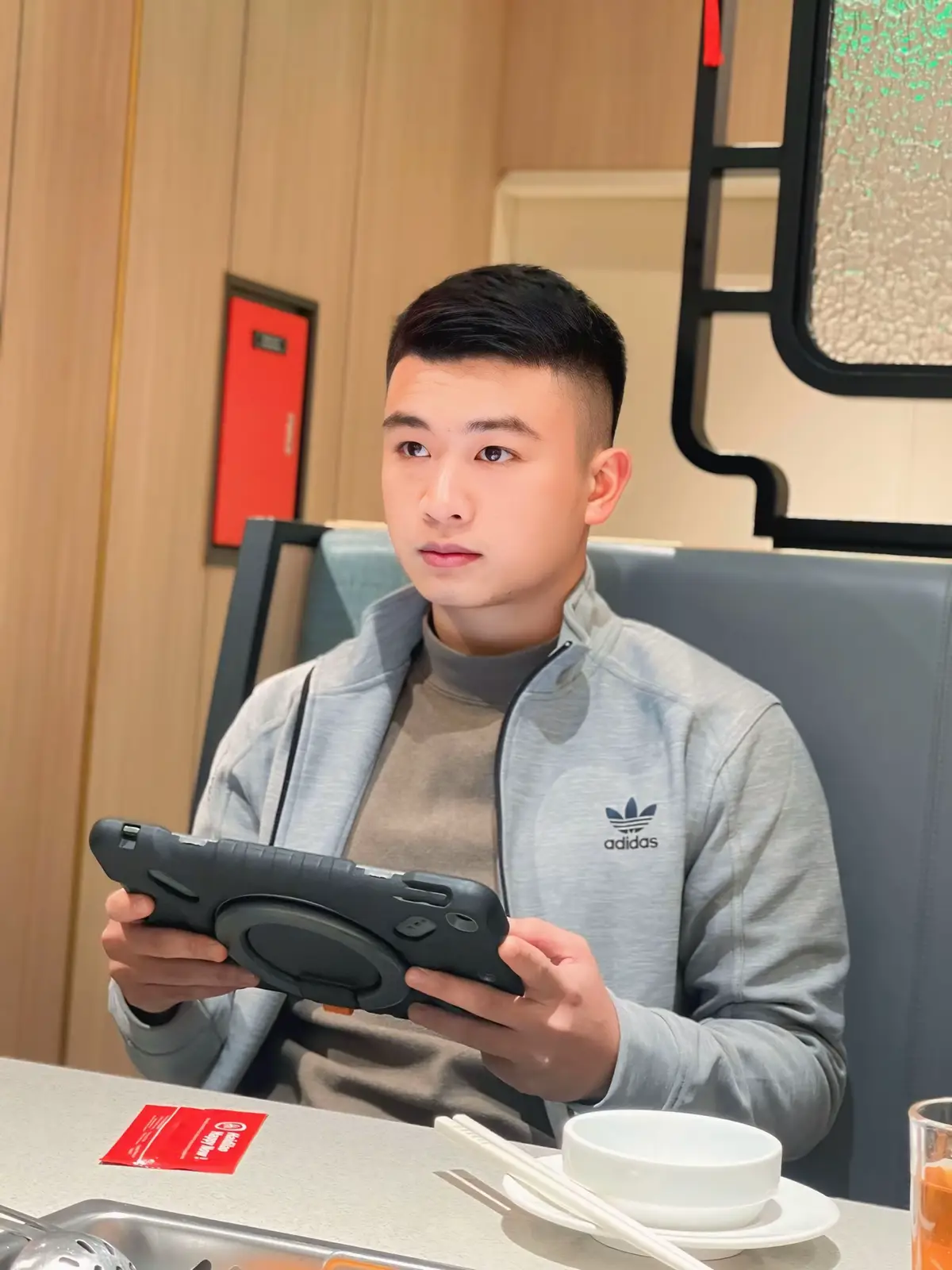 Tuổi thơ thơm mùi đất ruộng, mùi thơm sau những vụ gặt. Thoáng chống đã đôi mươi 😊😊😊