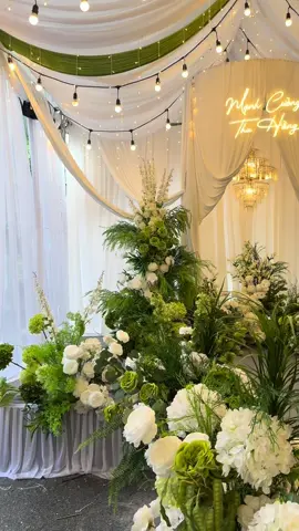 Hoa ngập sân khấu#hoccamhoa #daotaohocvien #rapdephungyen #backdrop #tugia 