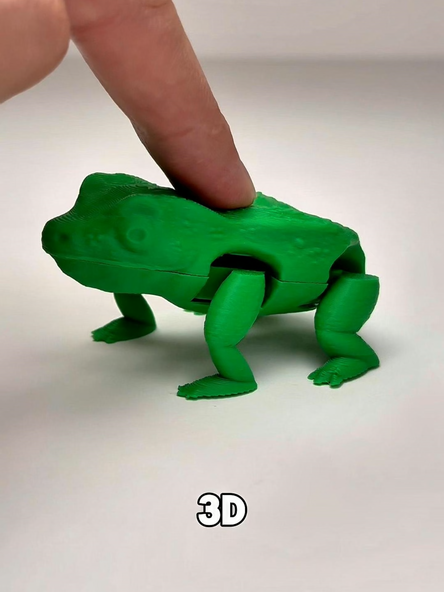 This tiny 3D-printed frog is full of surprises… watch till the end! 🐸✨ Printer: K2 Pro  File: https://www.crealitycloud.com/model-detail/frog-jumping?c=ZSOadsh  Printed & Shot by: @braden3d  #creality #creality3d #crealityk2 #frog #fidgetstoys #DIY