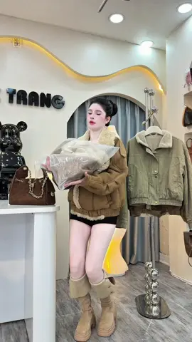 #trendingtiktok #xuhuongtiktok #moingaymotoutfit #thoitrangnu #xuhuong 