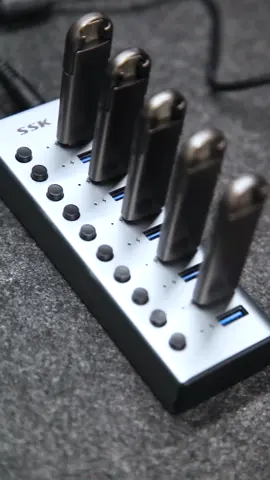 I love this USB hub! No more worries about USB ports!#SSK #fyp #hub #useful #usb 