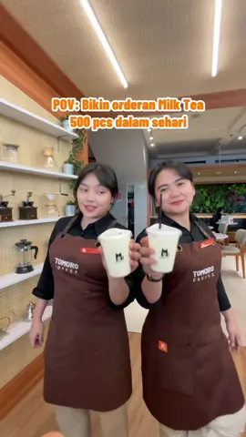 Siapa takut😋 kami siap siaga buat TOMMUNITY!🙋🏻‍♀️🫰🏻 #TOMOROMilkTeaSeries  #TOMOROCOFFEE 