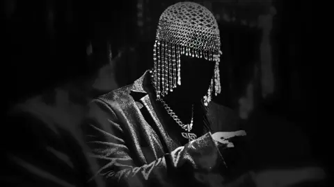 10yrs ago I dared to dream… And 20 000 of you validated that vision! 10yrs later, 4 World Cup venues later!!! 5 World Class Stadiums later, THE DOME!! Over 200 000 more of you continued to help push this dream on!! And now I’m asking for 35 000 more to help continue history!  6 December.. Bloemfontein!! #casspernyovest #FillUpToyotaStadium 