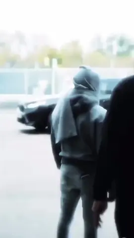 📽️ “La vérité derrière la légende.” Werenoi arrive sur Netflix le 31 janvier 2026. L’histoire d’un mec parti de rien, devenu symbole. Le rap français n’a pas fini d’en parler. #Werenoi #Netflix #RapFr #Documentaire #RapVision